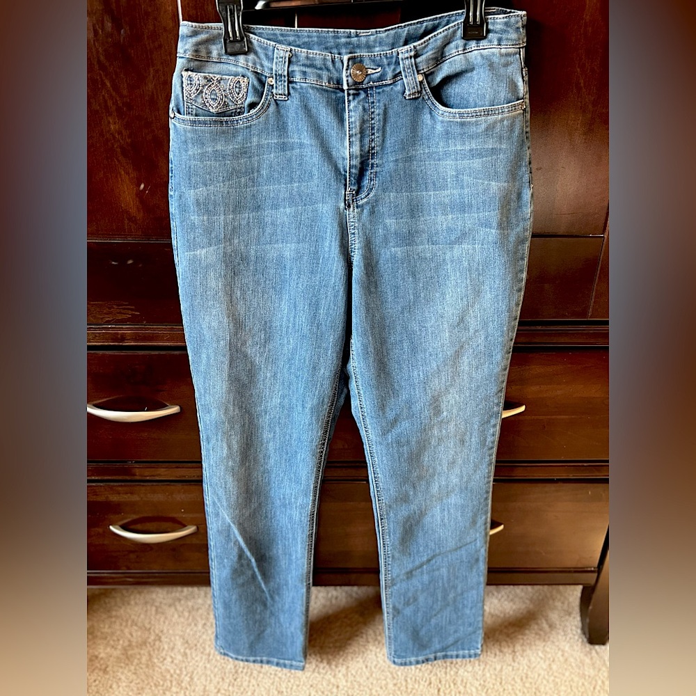 Christopher & Banks Light Blue Wash Ankle Jeans with Embelishments Size 10